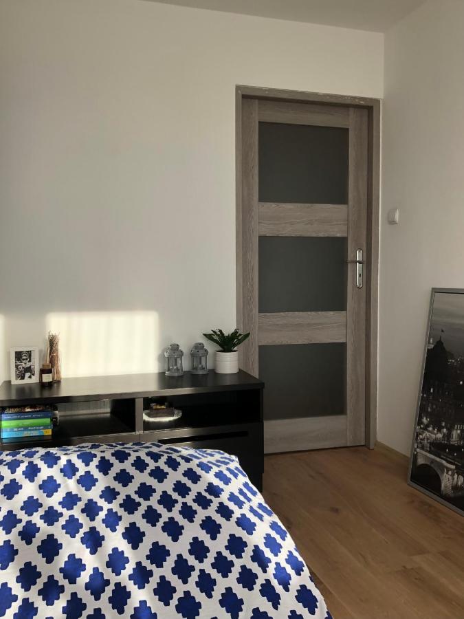 M&B Pokoj Przy Rondzie Daszynskiego Warsaw Exterior photo